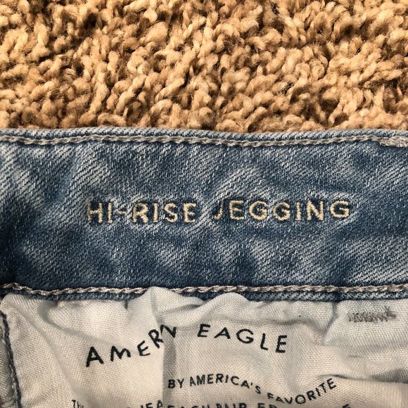 American Eagle light wash hi-rise jeggings - Picture 5 of 5